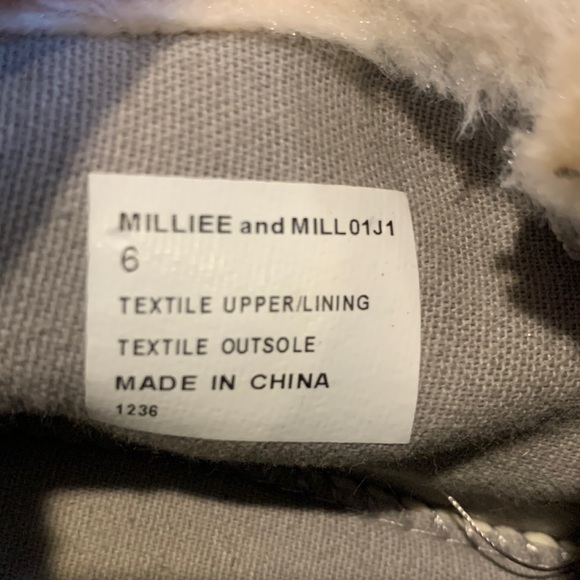 Madden NYC Milliee Faux Fur Sneakers Size 6 - Picture 5 of 6